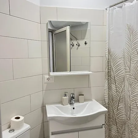 Keira Rentrooms Διαμέρισμα Vlorë